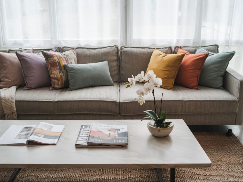 dekoracyjne poduszki do kanapy