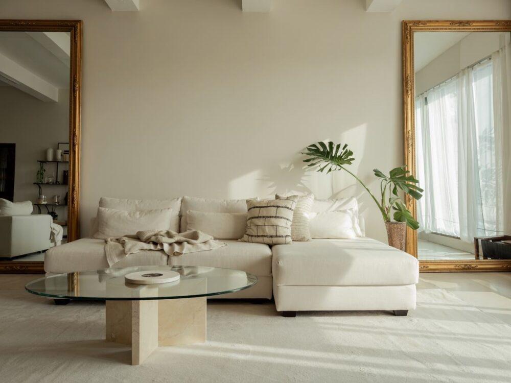 eleganckie wnętrze z lustrami