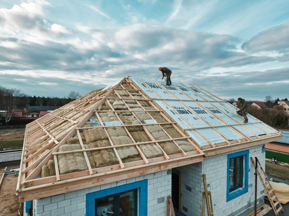 materiały izolacyjne na dachu