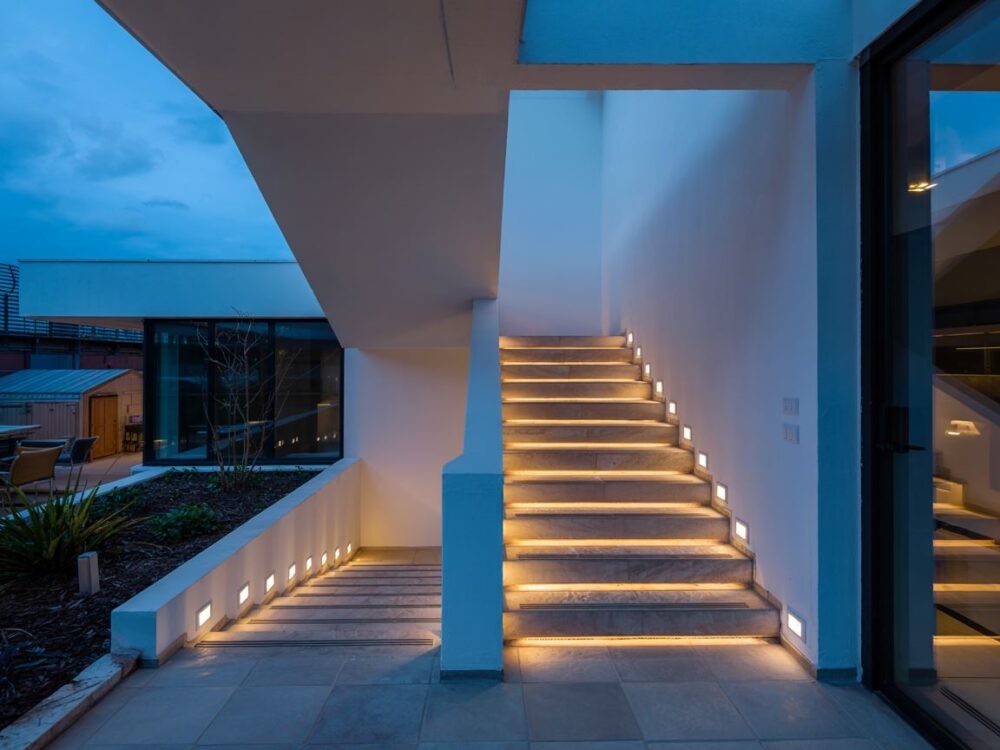 oświetlenie schodowe LED